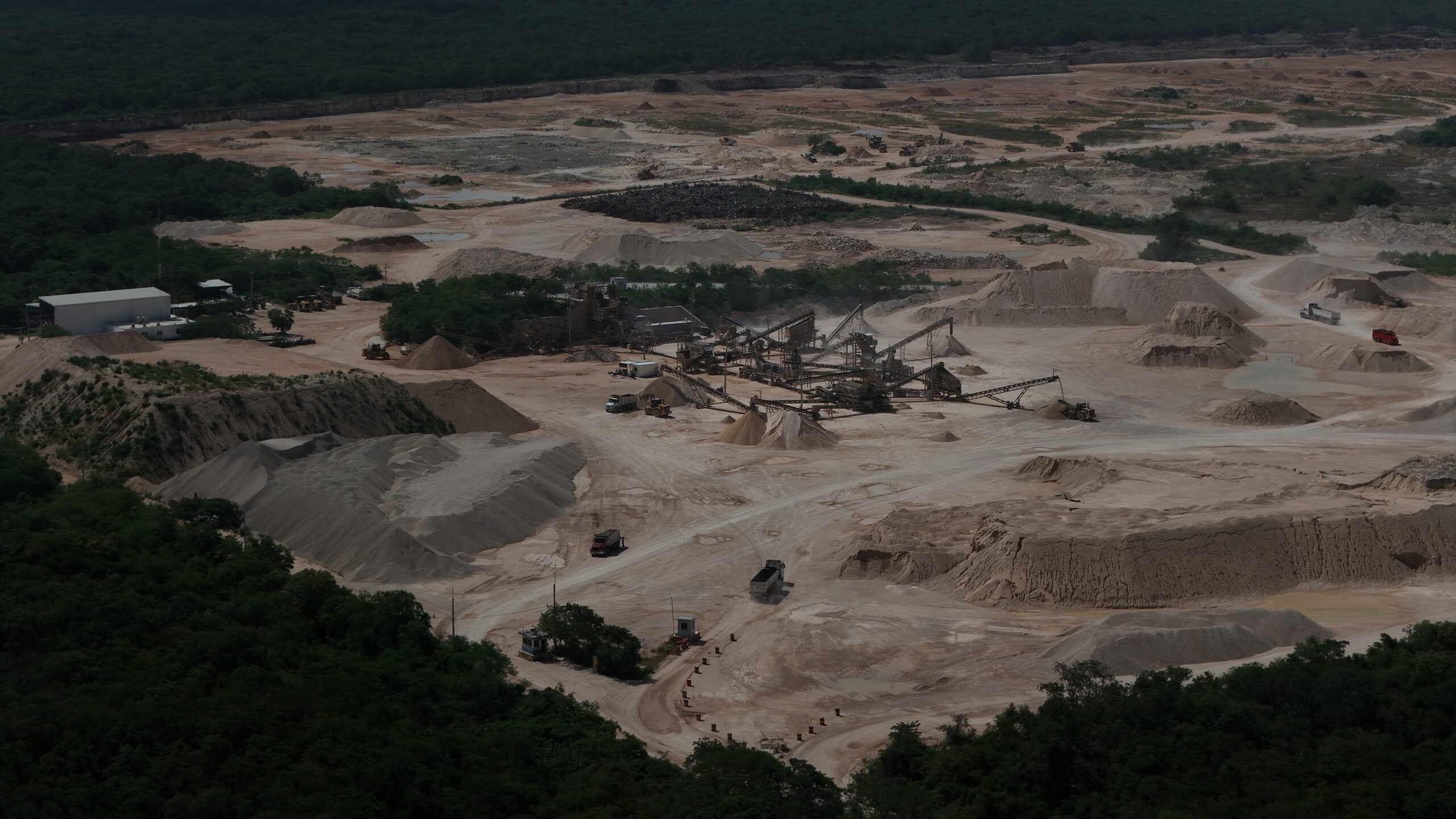 Pobladoras y pobladores mayas de Xcucul Sur logran suspensión judicial contra minera que opera cerca de sus viviendas